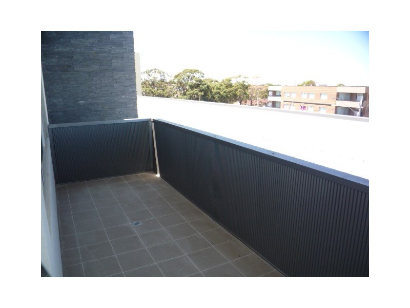 35/14 Bell Street, Coburg VIC 3058