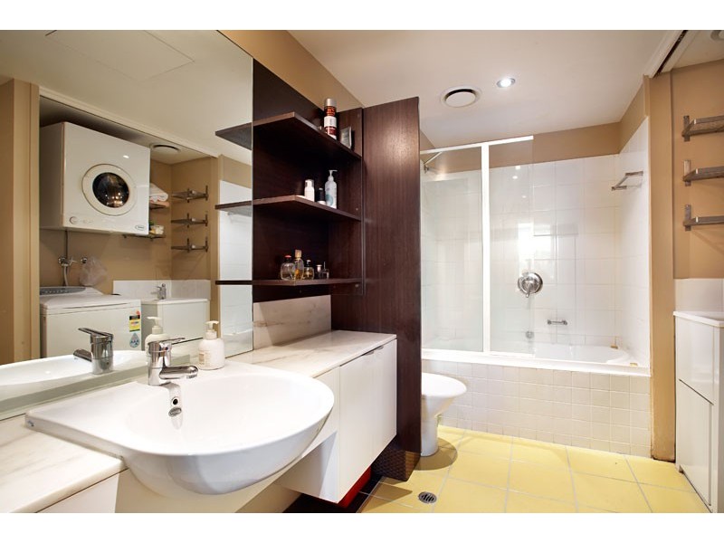 2/36 Rouse St, Port Melbourne VIC 3207