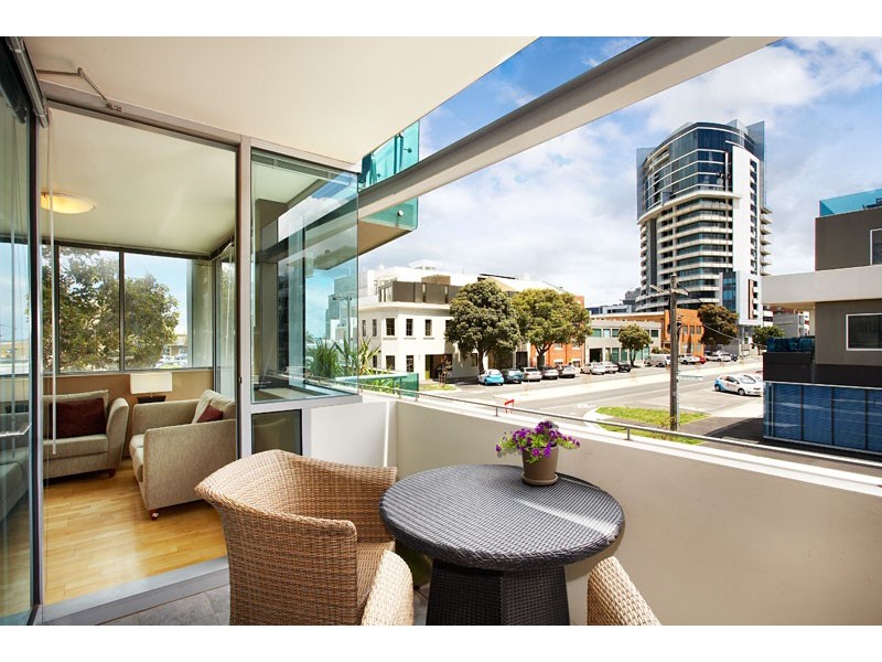 2/36 Rouse St, Port Melbourne VIC 3207