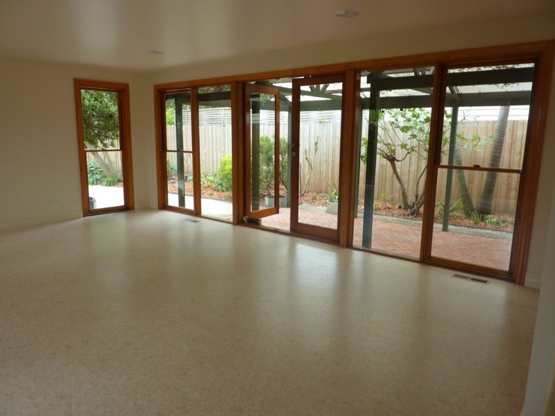 81 Orlando Street, Hampton VIC 3188