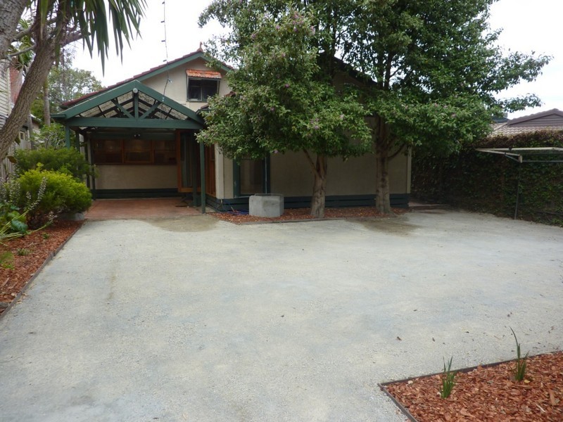 81 Orlando Street, Hampton VIC 3188