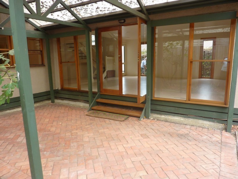 81 Orlando Street, Hampton VIC 3188