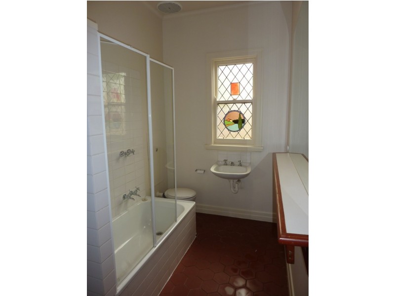 81 Orlando Street, Hampton VIC 3188