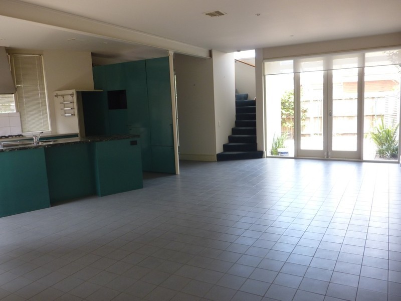 2a Herbert Place, Albert Park VIC 3206