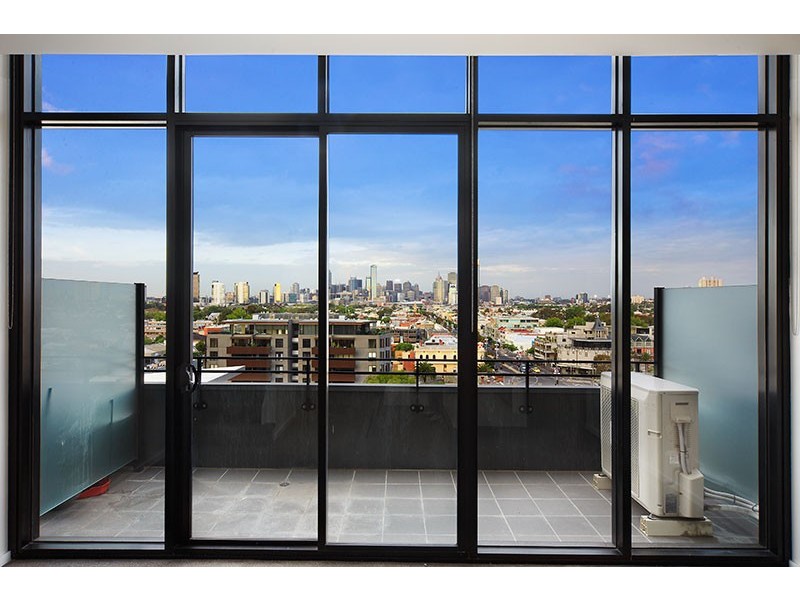 A909/57 Bay Street, Port Melbourne VIC 3207
