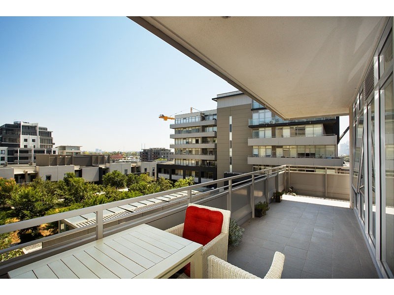 E606/126  Rouse Street, Port Melbourne VIC 3207