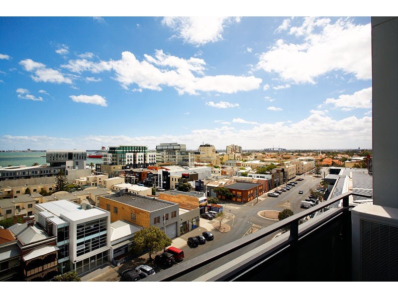 B806/55 Bay Street, Port Melbourne VIC 3207