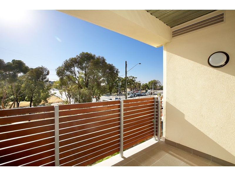 37/14  Bell Street, Coburg VIC 3058