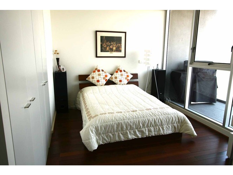 2303/68  La Trobe Street, Melbourne VIC 3000