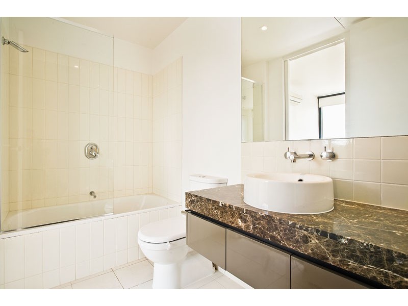 A911/57 Bay Street, Port Melbourne VIC 3207