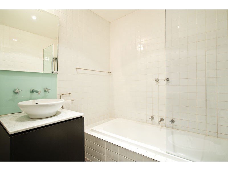 1111/233 Collins Street, Melbourne VIC 3000