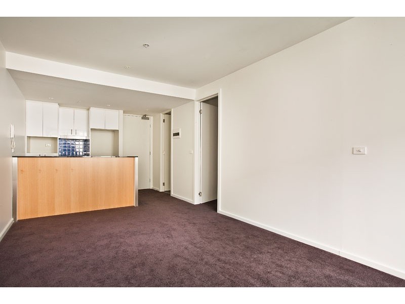 A702/57 Bay Street, Port Melbourne VIC 3207