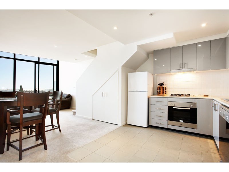 B805/55 Bay Street, Port Melbourne VIC 3207