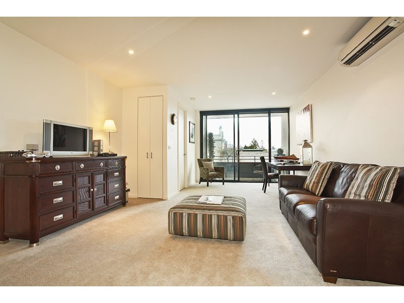 B205/55 Bay Street, Port Melbourne VIC 3207