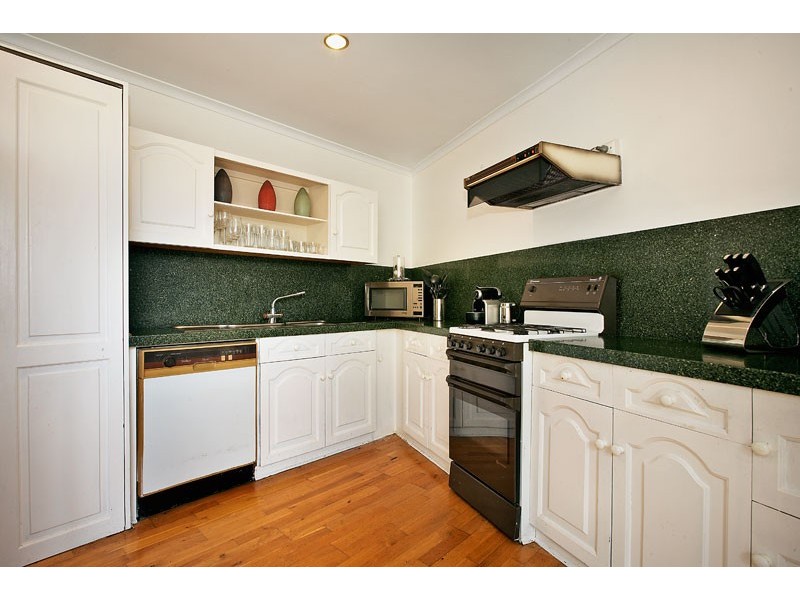 11 Wright Street, Middle Park VIC 3206