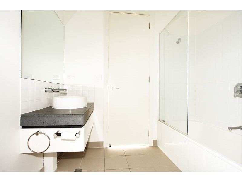 D503/52 Nott Street, Port Melbourne VIC 3207