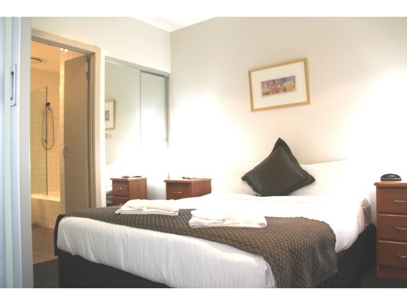 1102/233 Collins Street, Melbourne VIC 3000