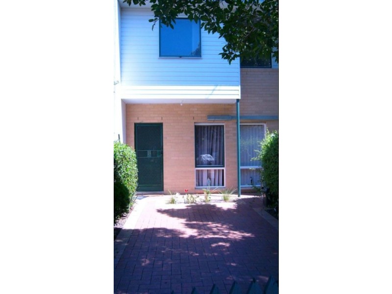 23 Clifford Street, Port Melbourne VIC 3207