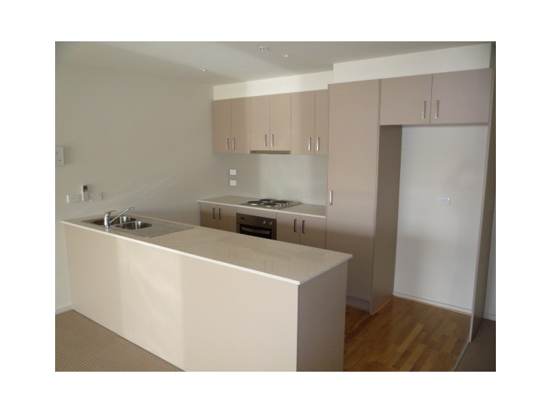 21/14  BELL STREET, Coburg VIC 3058