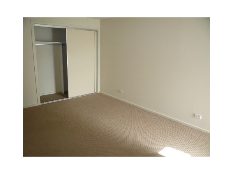 21/14  BELL STREET, Coburg VIC 3058