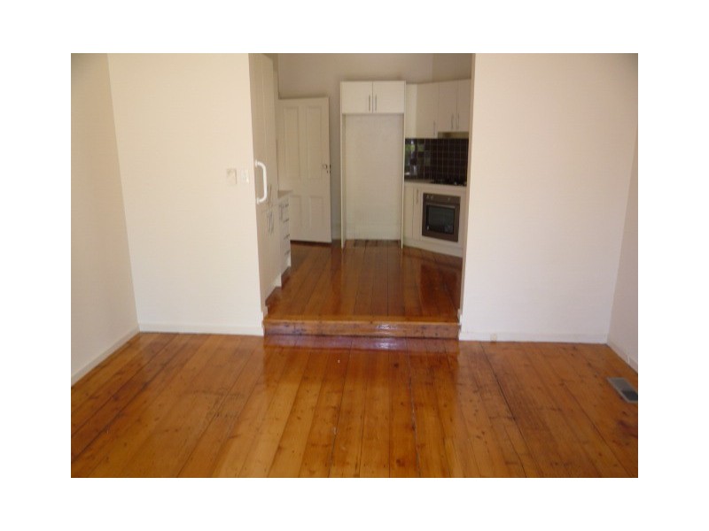 95 Mathoura rd, Toorak VIC 3142