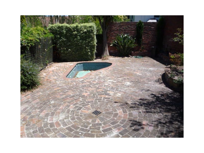 95 Mathoura rd, Toorak VIC 3142