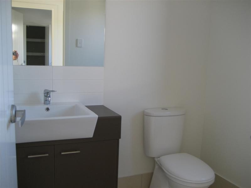 107 LAKESIDE COURT, Beenleigh QLD 4207