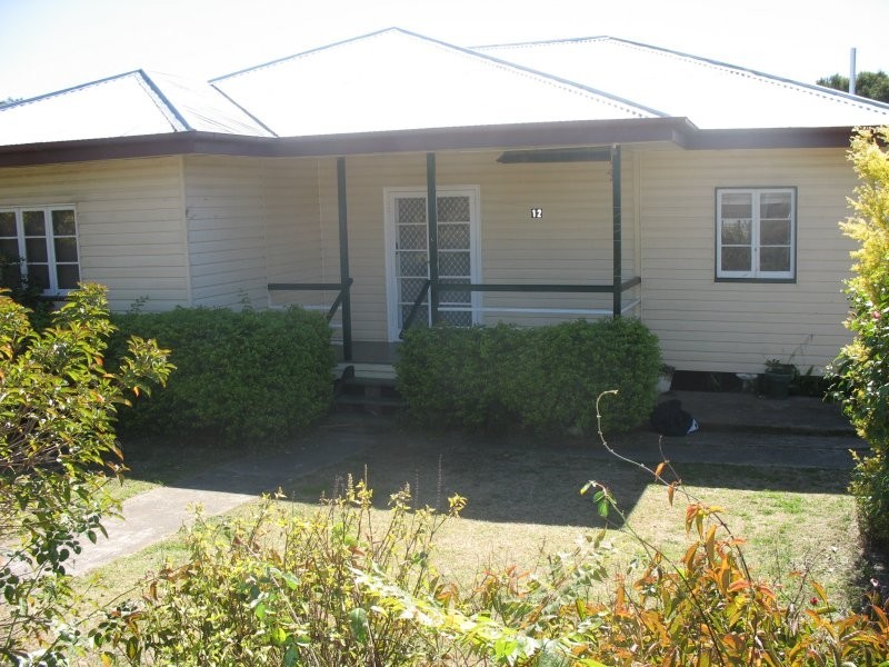 12 LANE STREET, Beaudesert QLD 4285