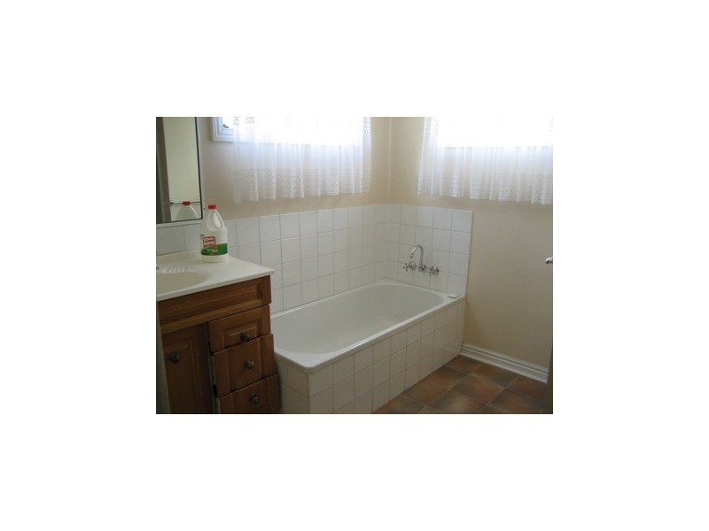 27 EAGLESFIELD STREET, Beaudesert QLD 4285