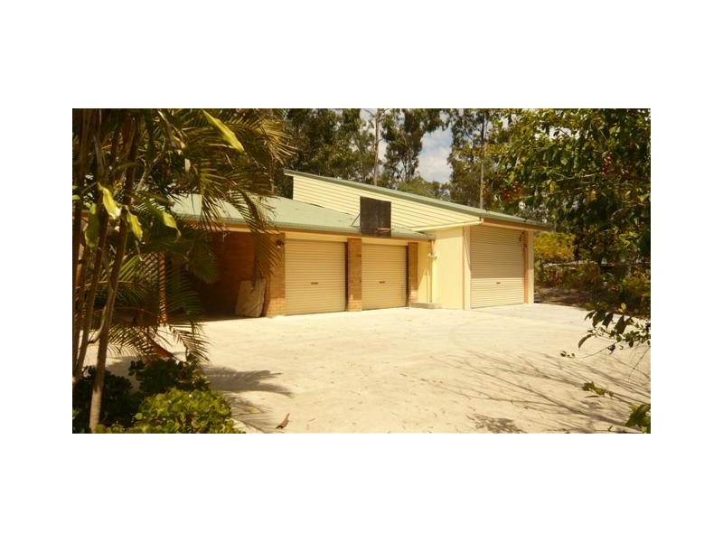 Yatala QLD 4207