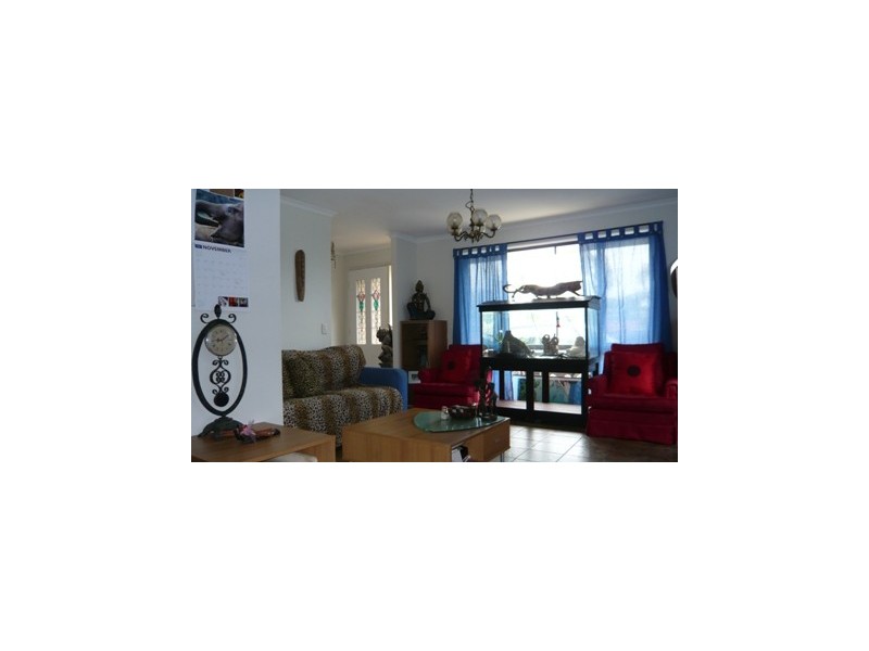 3 MELTON CT, Edens Landing QLD 4207