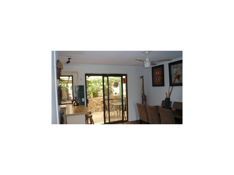 3 MELTON CT, Edens Landing QLD 4207