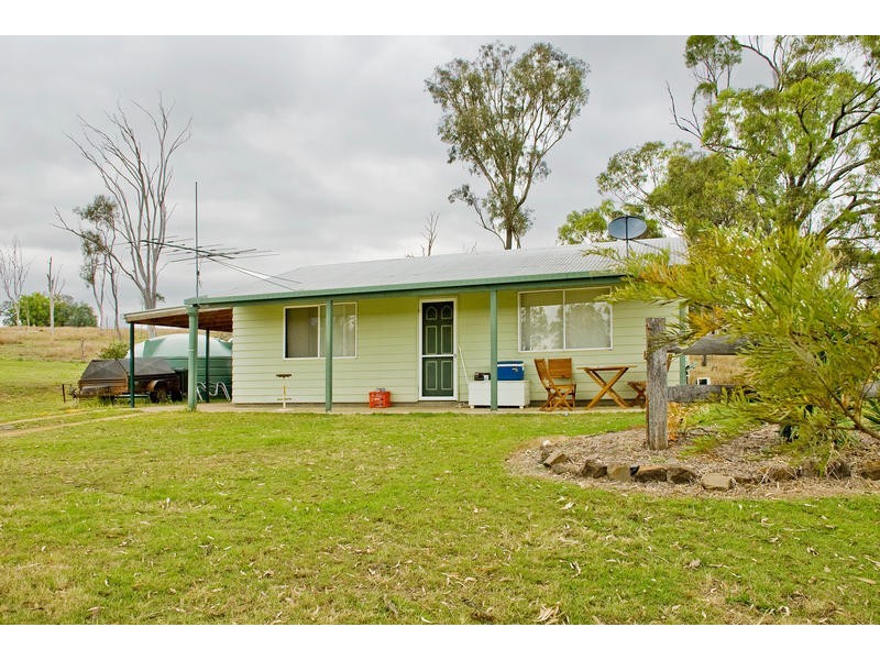 419 Christmas Creek Road, Laravale QLD 4285
