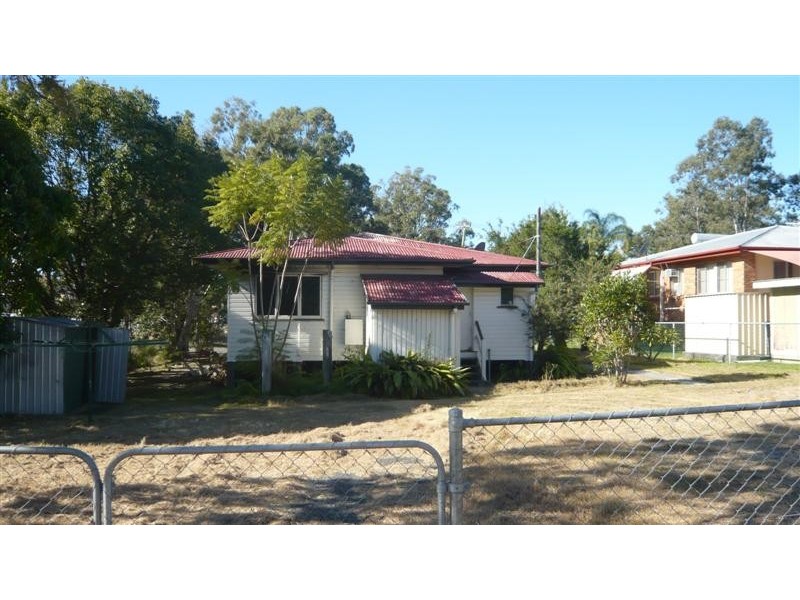 4 Elizabeth Street, Beenleigh QLD 4207