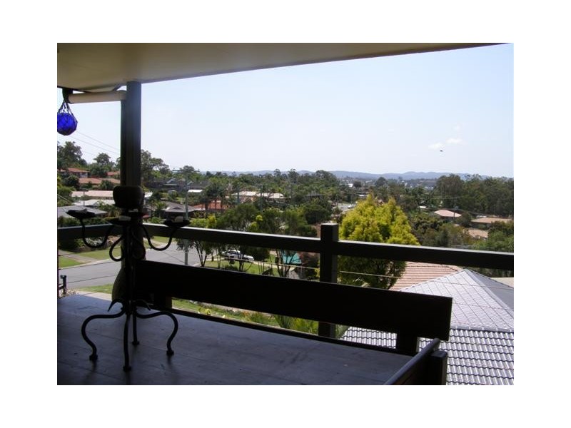 40 Ben Lexcen Court, Mount Warren Park QLD 4207