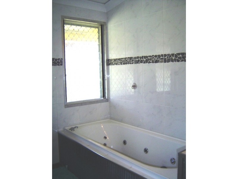 93 Kilmore Drive, Tamborine QLD 4270