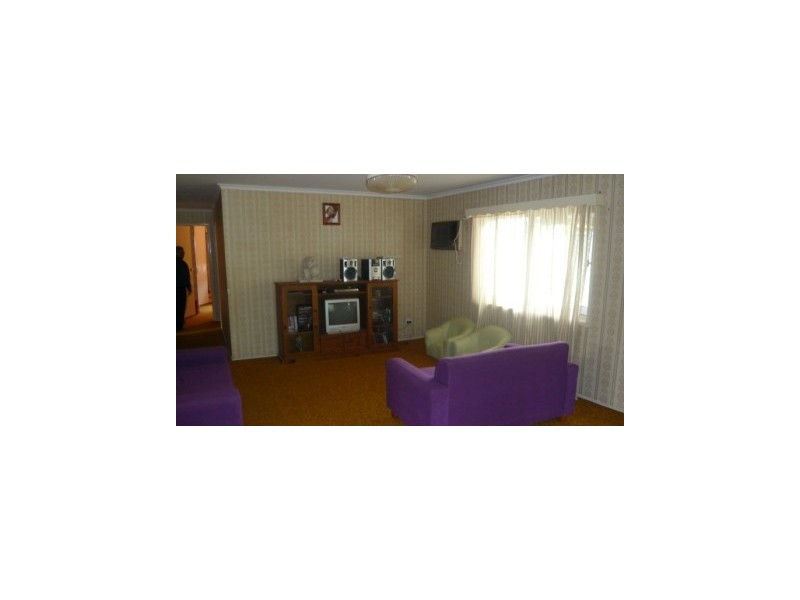 24 Werona ST, Slacks Creek QLD 4127