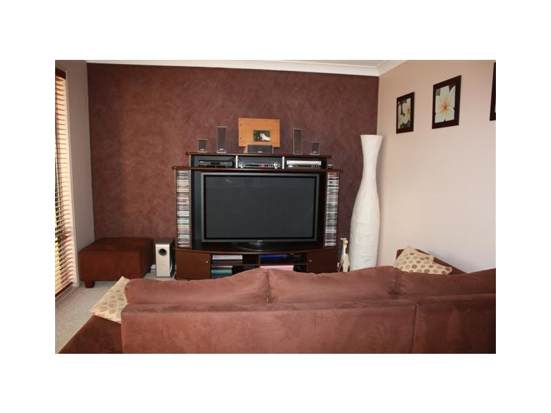 19 Kinross Lane, Bethania QLD 4205