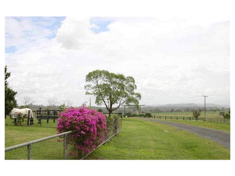 Oaky Creek QLD 4285