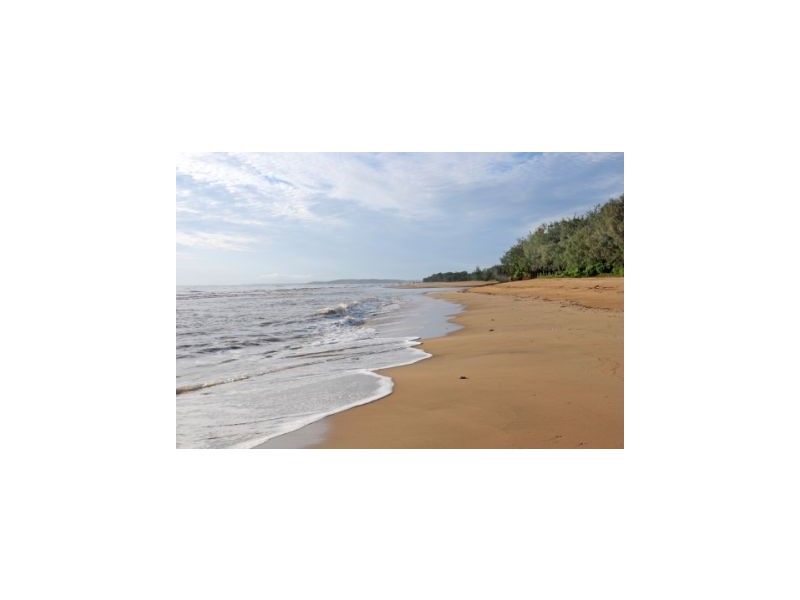 Balgal Beach QLD 4816