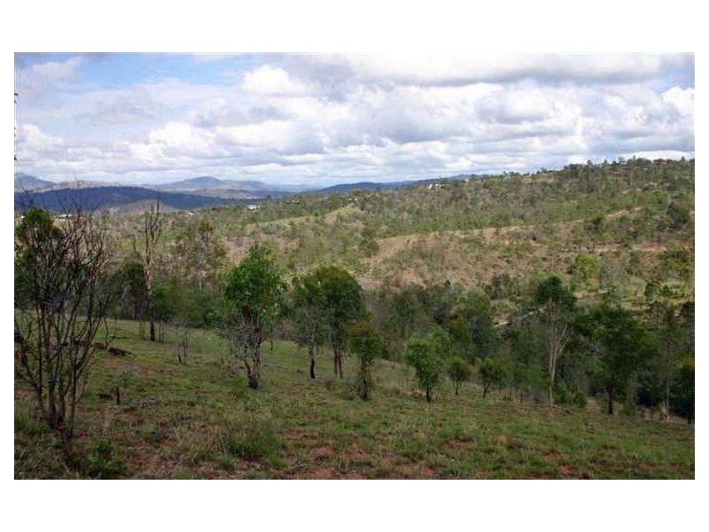 89 MERTON CL, Kooralbyn QLD 4285