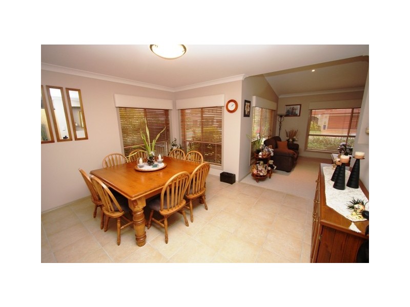 19 RIVERSIDE TCE, Windaroo QLD 4207