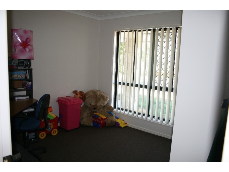 Gleneagle QLD 4285