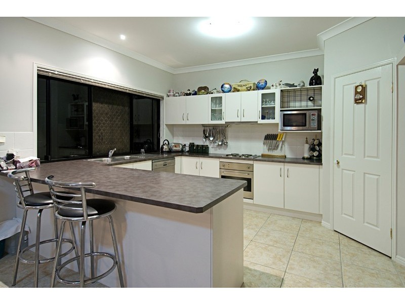10 SALWOOD PLACE, Beenleigh QLD 4207