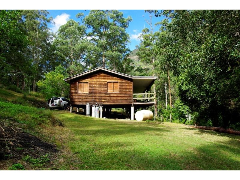 Lamington QLD 4285