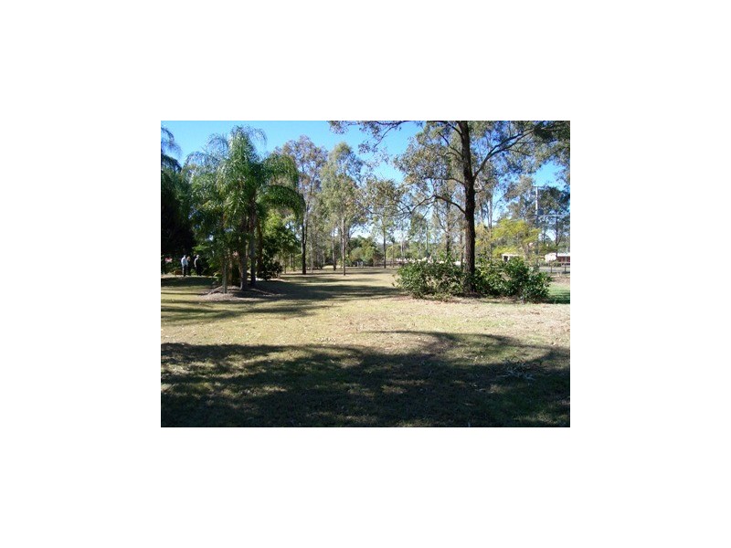 26 Andall road, Park Ridge South QLD 4125