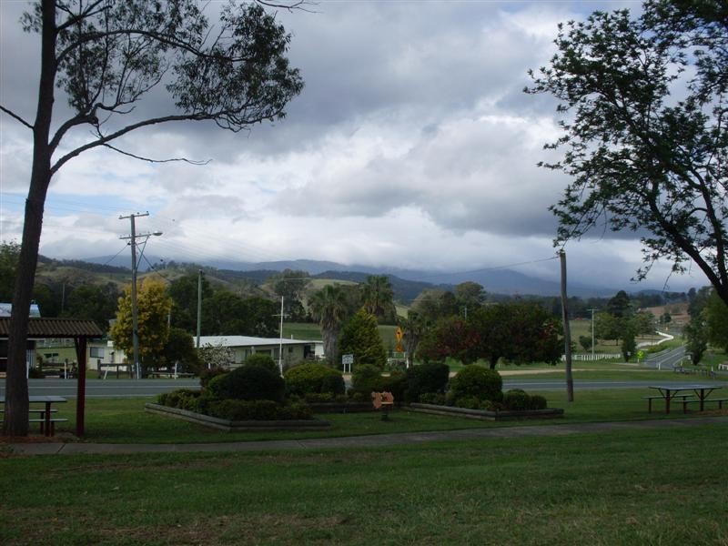 83 COLLINS ST, Rathdowney QLD 4287