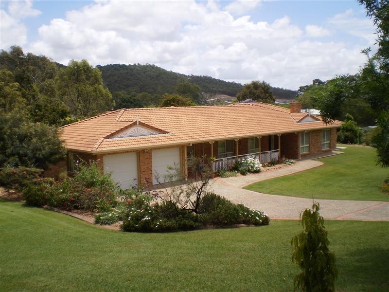 7 Leah Drive, Belivah QLD 4207