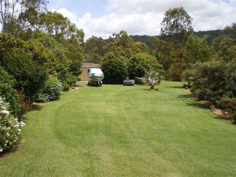 7 Leah Drive, Belivah QLD 4207