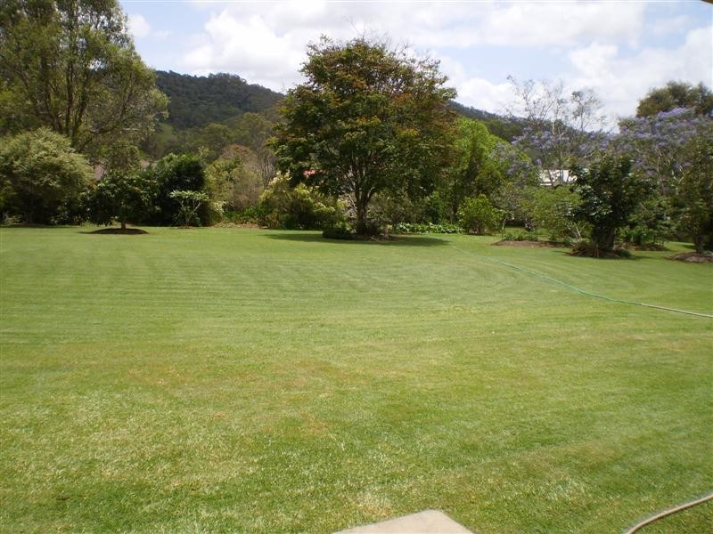 7 Leah Drive, Belivah QLD 4207